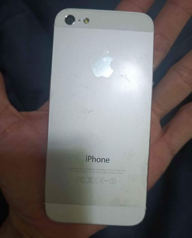 iPhone 5 สีขาว 16 GB 1