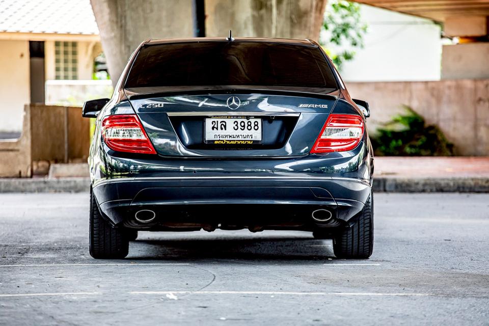 Benz C250 ปี 2013 สีรถสวย สภาพดีมากๆ  7