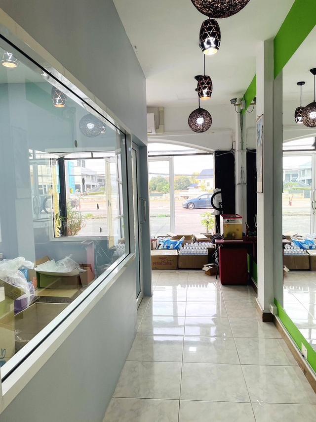 ขายถูกอาคารพาณิชย์ 4ชั้น 3คูหาติดกัน ติดถนนสมโภช700ปี ตรงข้ามโลตัสรวมโชค เมืองเชียงใหม่. 7