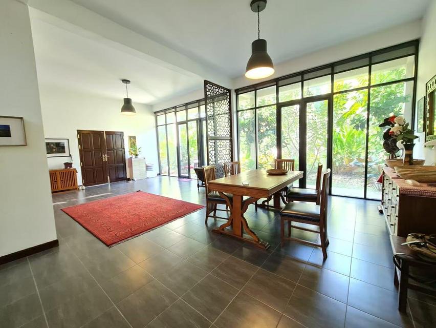 Beautiflul 2 storey house for sale in one of Chiang Mai’s best and most desirable locations. 5