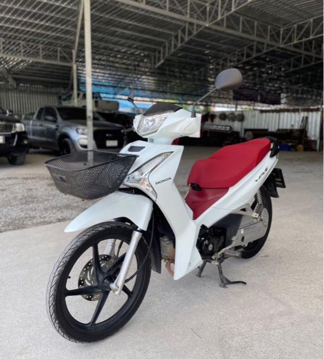 Honda Wave 125 สีขาว