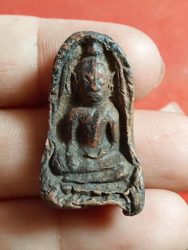 พระพิมพ์ซุ้มกอหลวพ่อโหน่งวัดคลองมะดัน