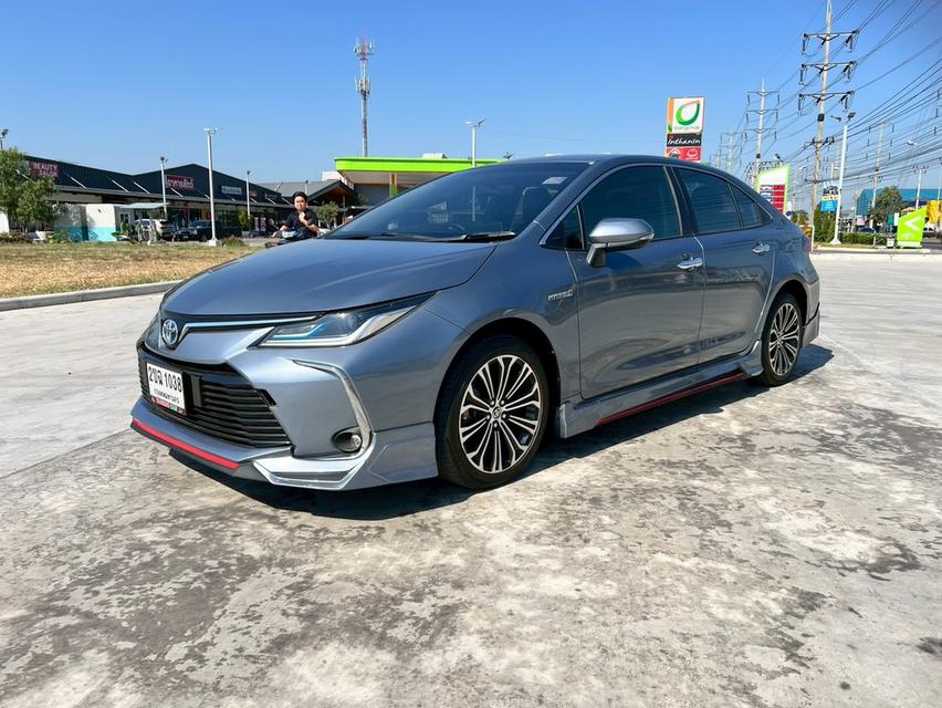TOYOTA ALTIS  1.8 HYBRID PREMIUM ปี2021เครื่องยนต์ไฮบริด รถสวยพร้อมใช้งาน ออพชั่นเต็มคัน