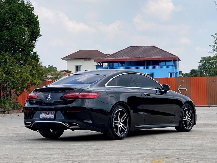 🚗 Mercedes-Benz E200 Coupe AMG Dynamic ปี 2019 รูปที่ 4