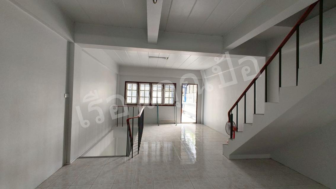 ขายอาคารพาณิชย์ ทำเลทอง ใจกลางเมืองอุทัยธานี 10