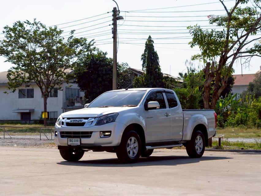 Isuzu Dmax All new SpaceCab Hi-lander 2.5 Ddi VGS Z ปีจด 2014