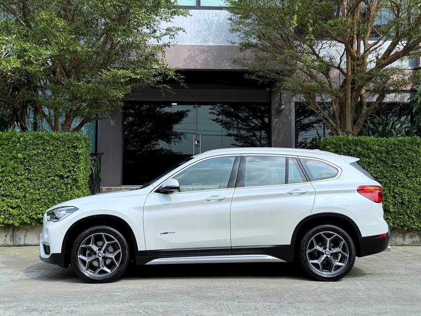 2017 BMW X1 18d ( ดีเซล ) F48 รถออกศูนย์ BMW THAILAND รถวิ่งน้อย เข้าศูนย์ทุกระยะ ไม่เคยมีอุบัติเหตุครับ 5