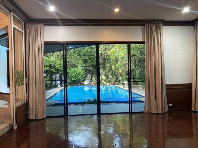ให้เช่าบ้าน มีสระว่ายน้ำ ติดสนามกอล์ฟ โครงการนวธานี เสรีไทย59 4
