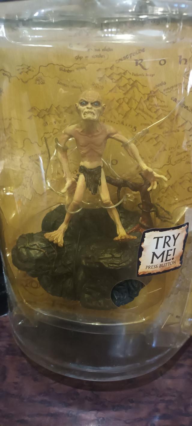 Toy Biz Gollum Action Figure 2