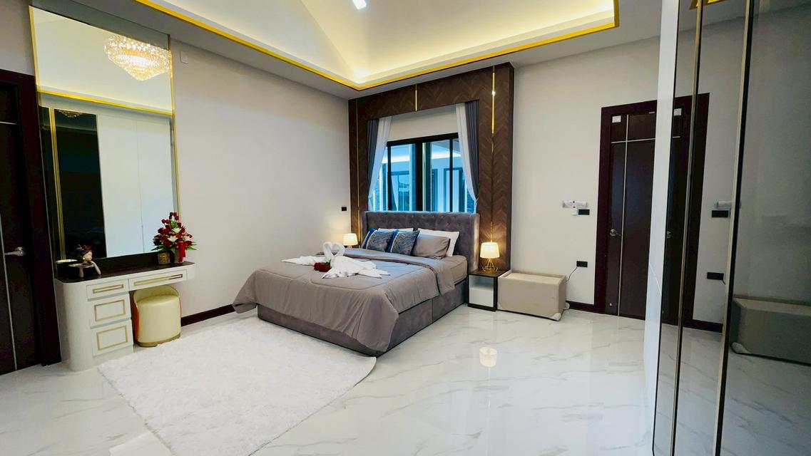 พูลวิลล่าหรู สไตล์ Modern Luxury – ทำเลศักยภาพ ย่านโป่ง พัทยา 17