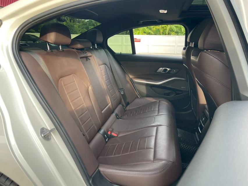 ปี 2021 BMW SERIES 3, 330e M SPORTเข้าศูนย์ทุกระยะ 10