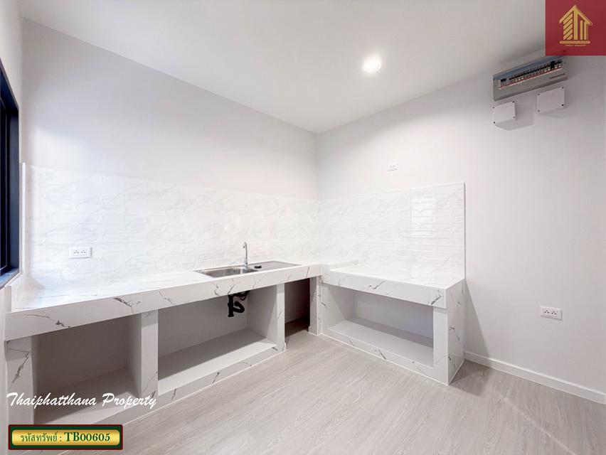 สราญสิริ ศรีวารี 1 บางนา-ตราด ลาดกระบัง 16