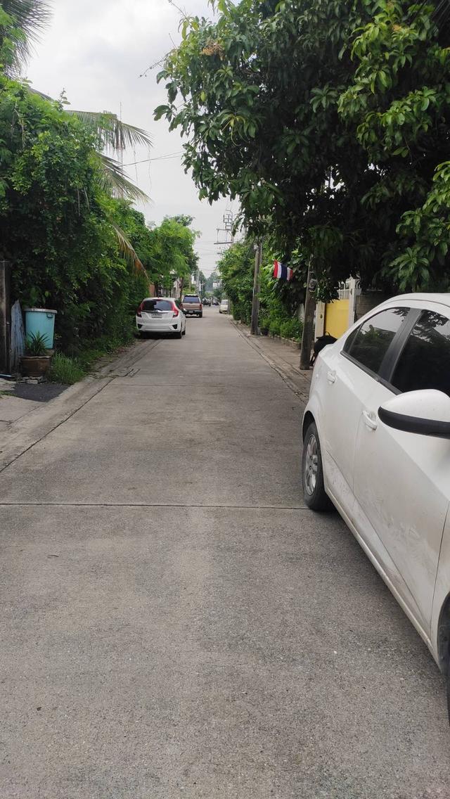 เจ้าของขายเอง ขายบ้านเดี่ยว 3 ห้องนอน 2 ห้องน้ำ จอดรถ 2 คัน ซอยลาดปลาเค้า 74 ขนาด 49 ตรว 10 m ถนนรามอินทรา ใกล้รถไฟฟ้า  1