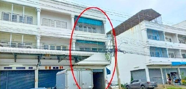อาคารพาณิชย์ 3 ชั้นมีดาดฟ้า เซ็นทรัลเวสเกต 1.7 กม. ห้องริม 30ตรว. ย่านบางใหญ่ซิตี้ ติดถนน เหมาะทำธุรกิจออนไลน์ คลังสินค้ 1