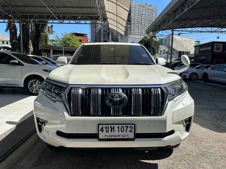 ขาย Toyota Landcruiser Prado