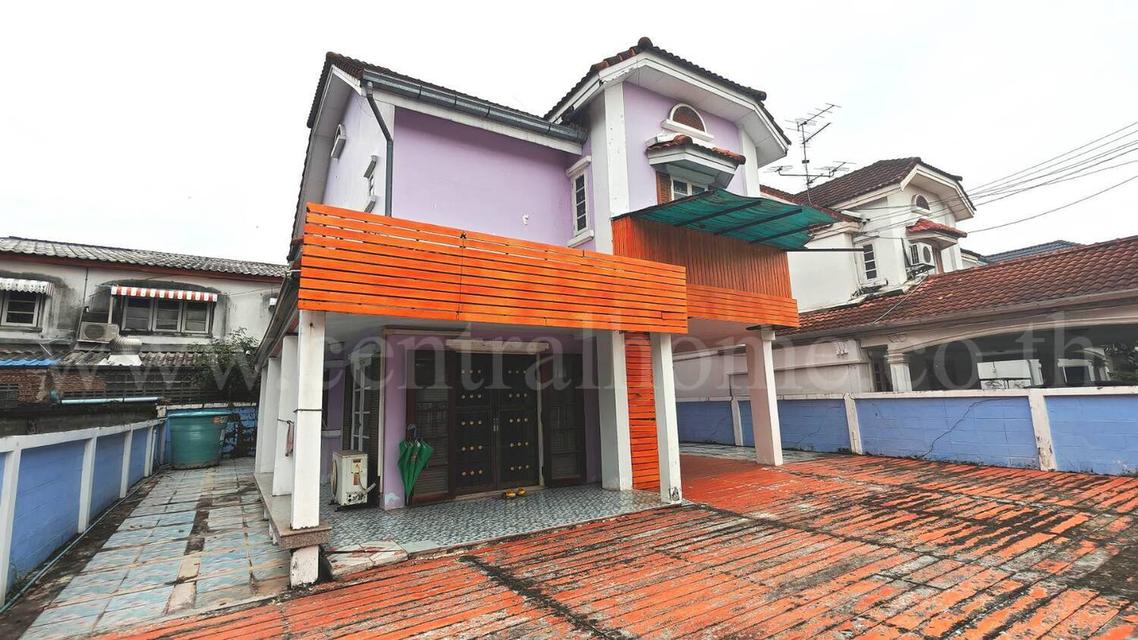 บ้านเดี่ยว ธารารมณ์ รามคำแหง 150 หลังริม ใกล้ รถไฟฟ้า สถานีน้อมเกล้า  2