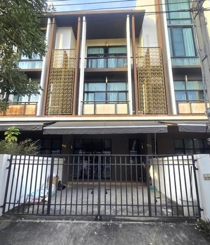 ให้เช่าทาวน์โฮม 3ชั้น 28ตรว. ถนนกรุงเทพฯ นนทบุรี ใกล้MRT แยกติวานนท์ 2