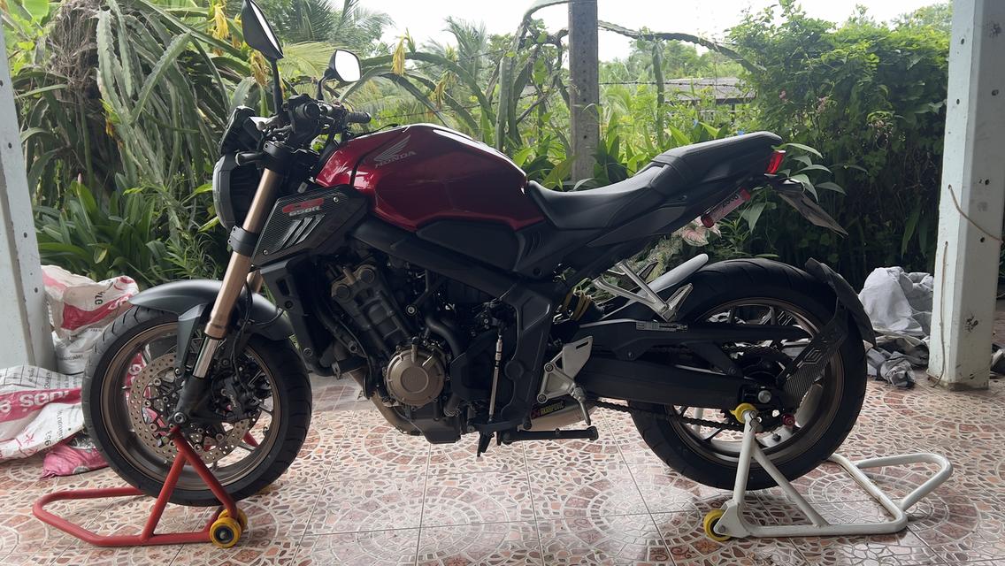 Honda CB650R 2