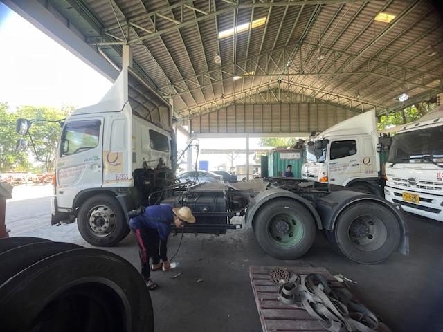 หัวลากฮีโน่หัวลาก10ล้อ รูปที่ 7