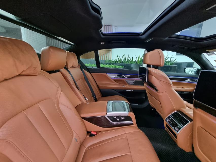 🔥 ด่วน! BMW 740Li สีดำหรูหายาก สภาพนางฟ้า 9