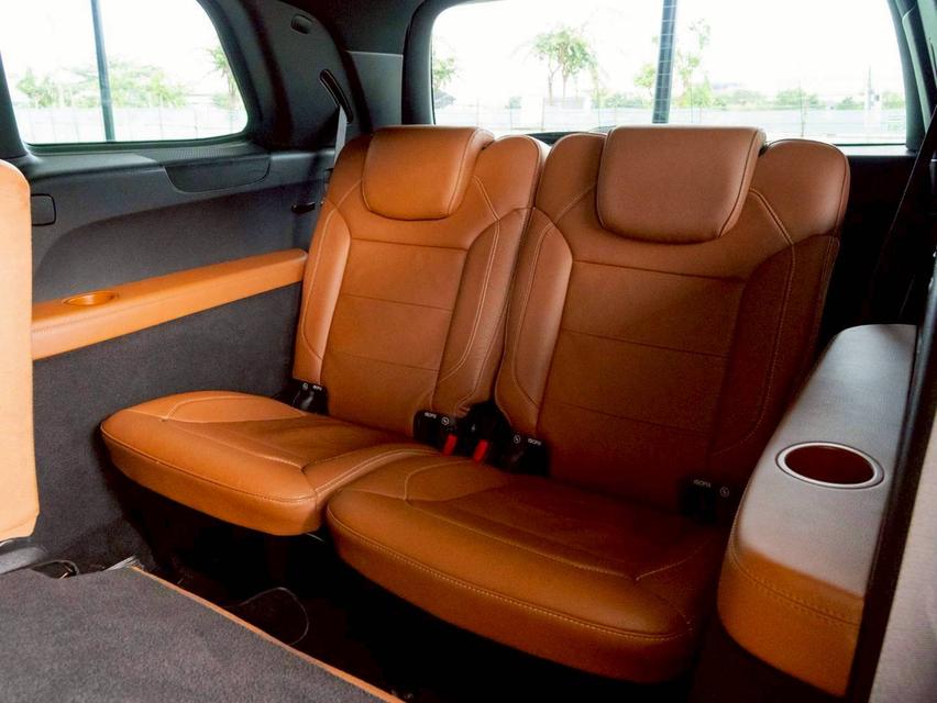 Mercedes-Benz GLS 350D 4MATIC ปี 2016 15