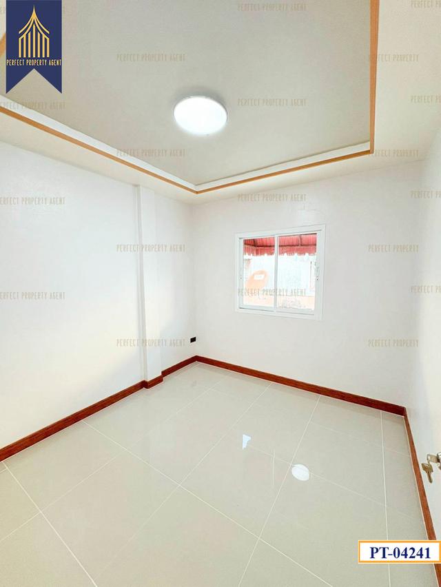 ขาย ทาวน์เฮาส์สวีทโฮมตกแต่งใหม่ราคาย่อมเยาว์ 12