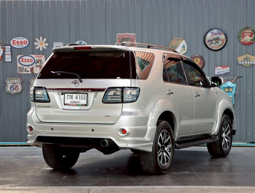 TOYOTA FORTUNER 3.0 V 4WD ปี 2006