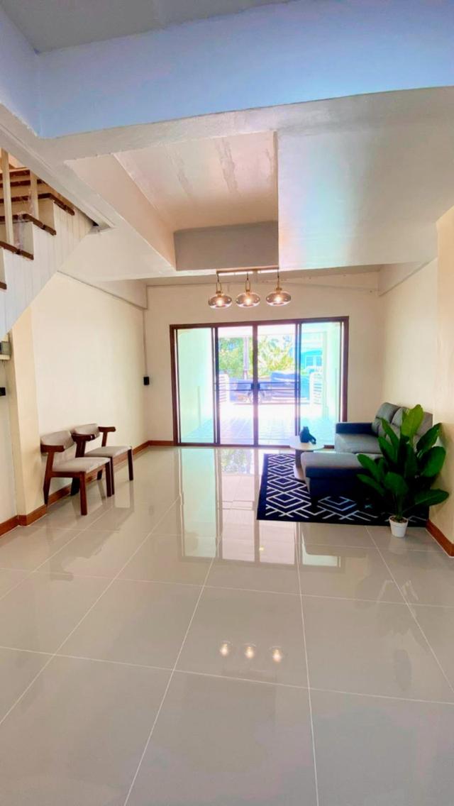 🛒 ทำเลดีบางใหญ่ ใกล้เซ็นทรัลเวสต์เกตและตลาดบางใหญ่! 🏡 ✨ ขายทาวน์เฮ้าส์ 2 ชั้น มบ.พร้อมจิตร ถนนกันตนา 17 ตร.ว. 2 นอน 2 น้ำ เพียง 1.69 ล้าน ฟรีโอน ✨ 6