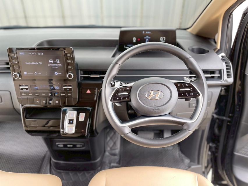 รหัสรถ AP5588 Hyundai  STARIA S 2023 14