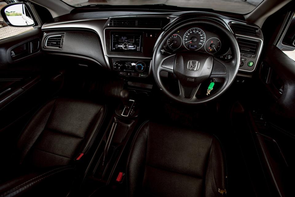 Honda City 1.5S ปี 2018 สีเทา มือเดียวป้ายแดง  14