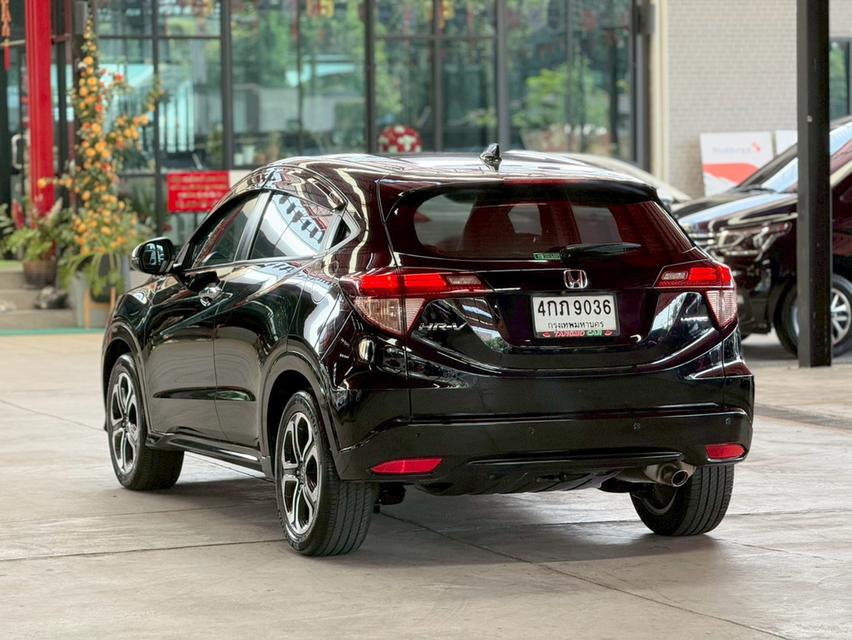 HONDA HR-V 1.8 E Limited ปี2015รถบ้านแท้ ออพชั่นเต็มคัน พร้อมใช้งาน 3