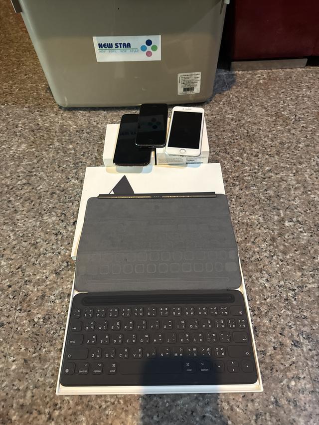 มาอีกแล้วที่ถามหากันขายSmart Key Board ใช้ได้ตั้งแต่iPadAir3,iPadPro10.5,iPadGen7 ของแท้ ยกกล่องสภาพสวยๆมากๆๆๆใช้งานดีทุกๆฟังชั่น ขายราคา 1990 บาท  เบ รูปที่ 2