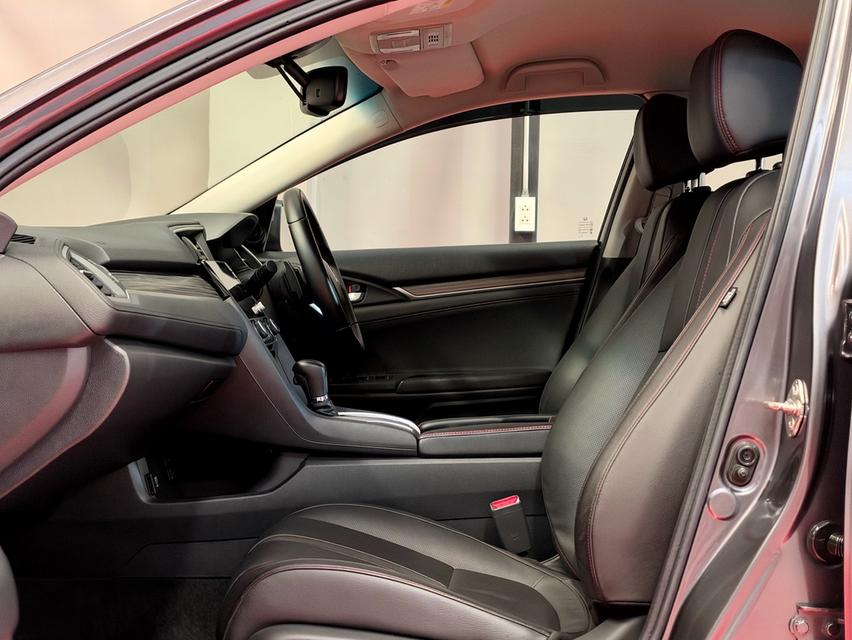 2020 HONDA CIVIC 1.5 TURBO RS MINORCHANGE รถมือเดียวออกป้ายแดง รถวิ่งน้อย เข้าศูนย์ทุกระยะ รถไม่เคยมีอุบัติเหตุครับ รูปที่ 13