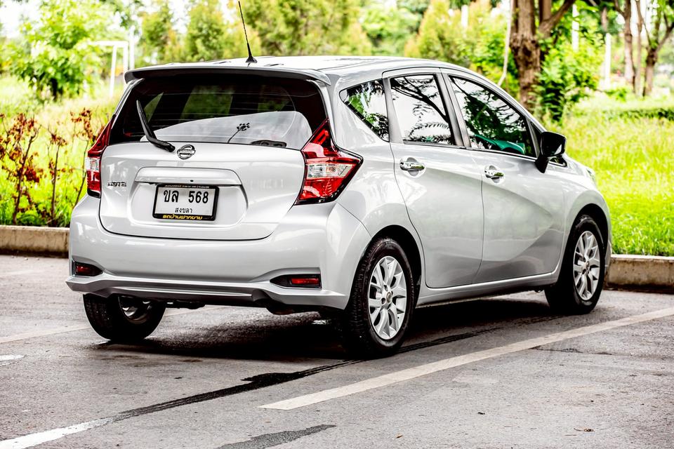 Nissan Note 1.2V ปี 2017 สีเทา สวยสภาพดี