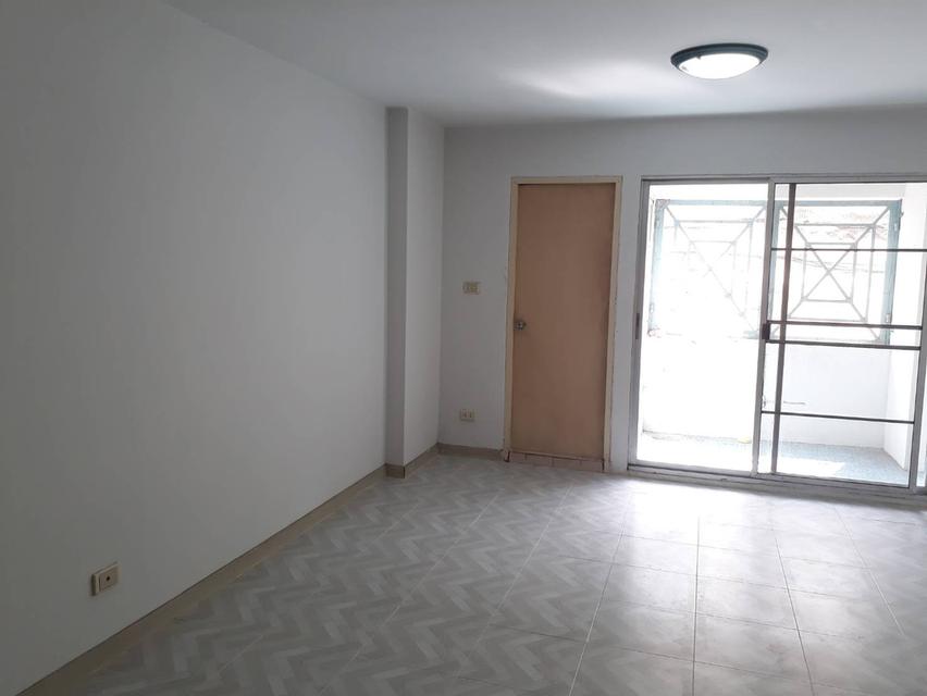 ให้เช่าด่วน โกดัง บ้านสวนแจ้งวัฒนะ 4500 THB 0นอน1Bathroom 0 ไร่ 0 งาน 0 ตรว. ใกล้ - ด่วน 4