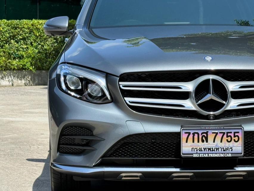 2017 BENZ GLC 250D AMG รถมือเดียวออกป้ายแดง รถวิ่งน้อย เข้าศูนย์ทุกระยะ ไม่เคยมีอุบัติเหตุครับ 7