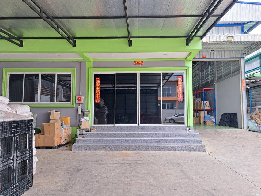 โรงงานมือสองสมุทรสาคร 1100 ตรม. มีใบรง.4 พร้อมออฟฟิศ2ชั้น สภาพสวยพร้อมใช้ทันที แถมsolar cell/หม้อแปลง500กิโลวัตต์ ซอยสี่วาพาสวัสดิ์-พันธุวงษ์ 6