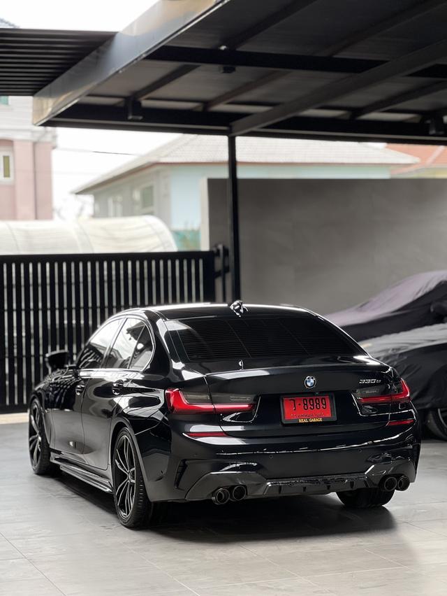 BMW 330e M Sport 13