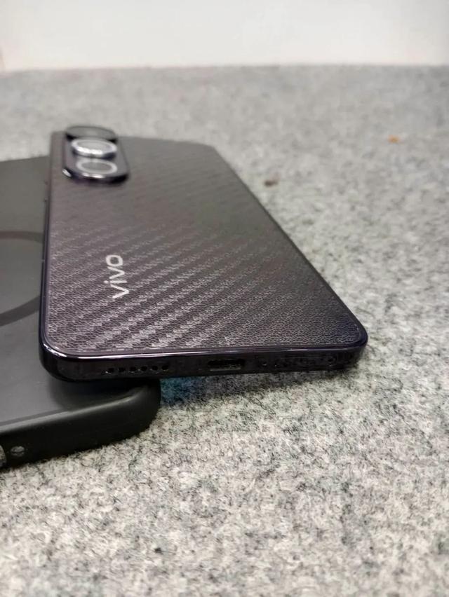 มือถือสมาร์ทโฟน vivo v50lite 5g รูปที่ 3