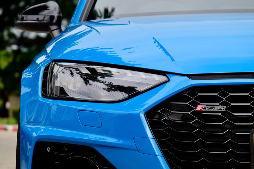 Audi RS4 Avant 2.9 V6 Bi-Turbo Quattro ปี 2022 สีฟ้า รถสวยไมล์น้อย หาอยู่ด่วนช้าไปก่อน รูปที่ 7