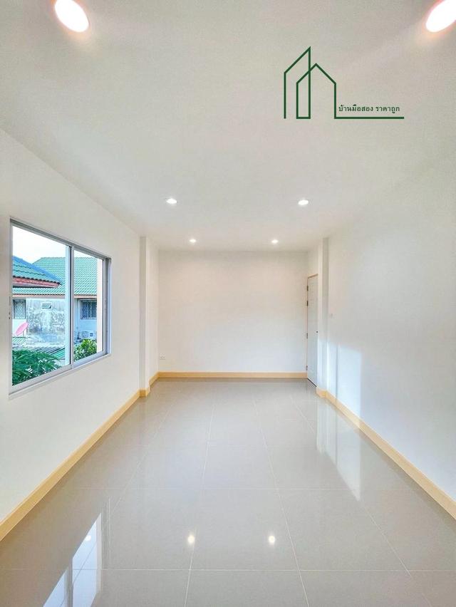 ทาวน์เฮ้าส์ 2 ชั้น หมู่บ้านบัวทองธานี เฟส 18 หลังมุม รีโนเวทใหม่  12