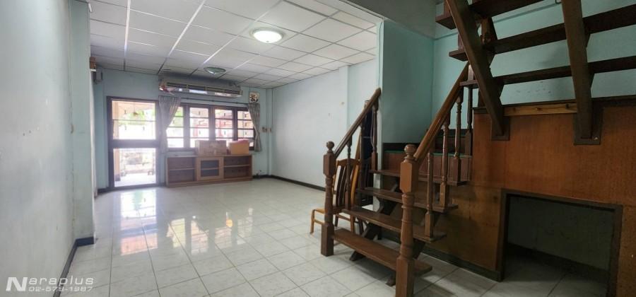 69080398 : ขายทาวเฮ้าส์ 2 ชั้น หลังริม ต่อเติมระเบียงด้านหน้า บนที่ดินขนาด 21.1 ตร.ว. ซอยพหลโยธิน 64 คูคต ปทุมธานี บ้านดี ราคาถูก 5