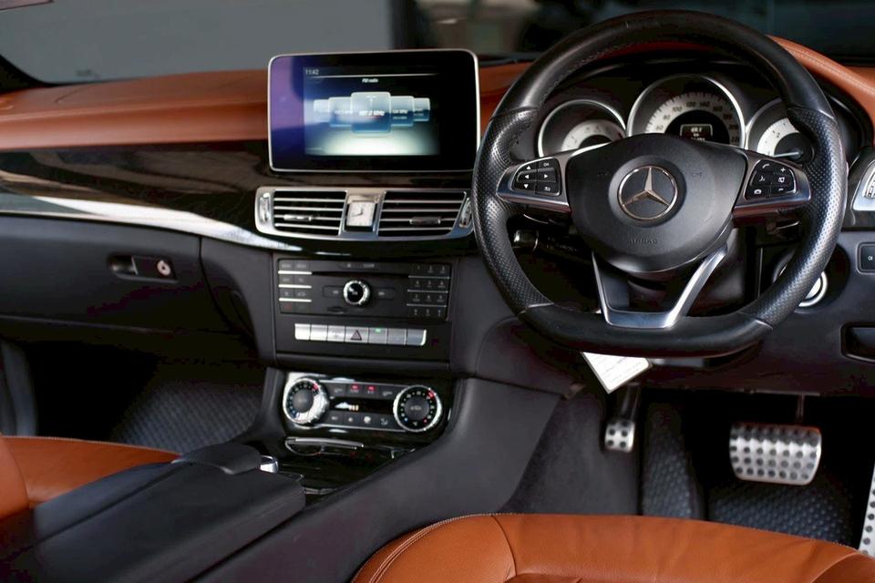 Mercedes-Benz CLS 250d Coupe AMG Premium (W218 Facelift) รูปที่ 8