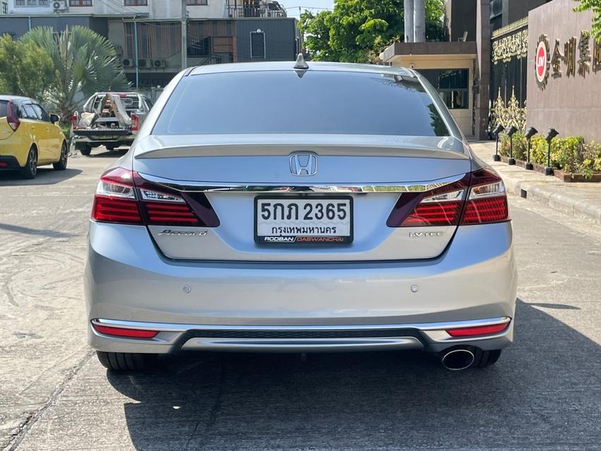 Homda Accord 2.4El ปี16 4