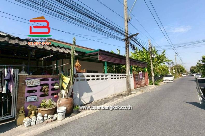 บ้านเดี่ยว หมู่บ้าน มัณฑวรรณ ซอยสายไหม 37 เนื้อที่ 48.3 ตารางวา ใกล้ตลาดเอซี.สายไหม เขตสายไหม 3