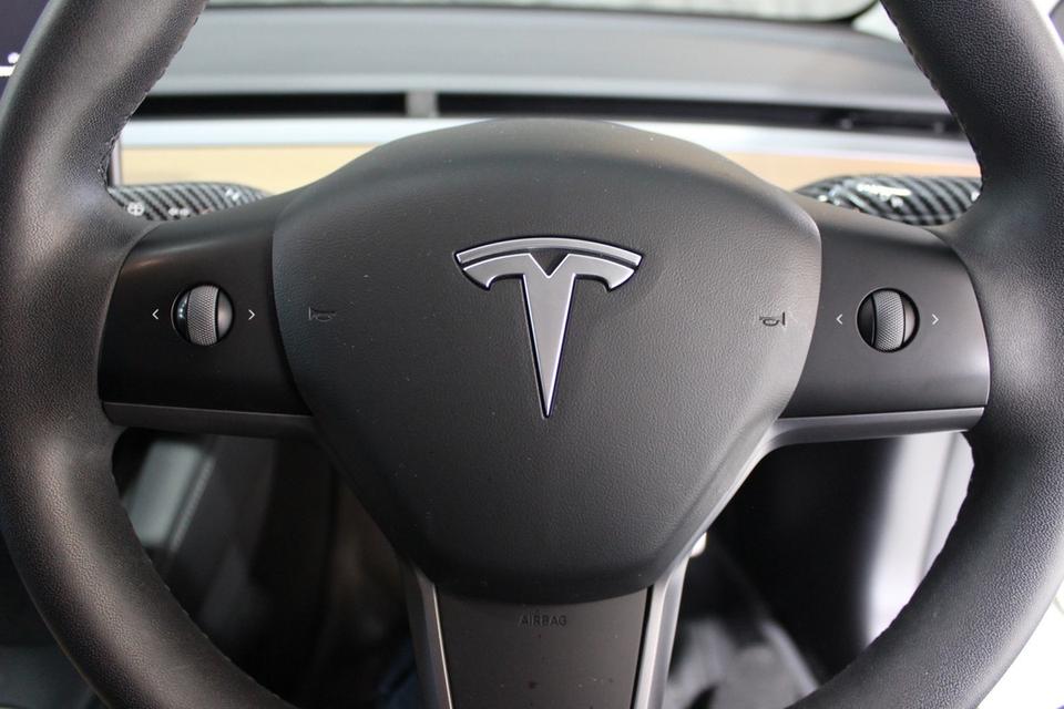 รหัสรถ JRS777 Tesla Model3 Performance  ปี 22  17
