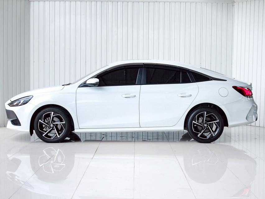 MG 5, 1.5 D+ sunroof ปี 2023 5