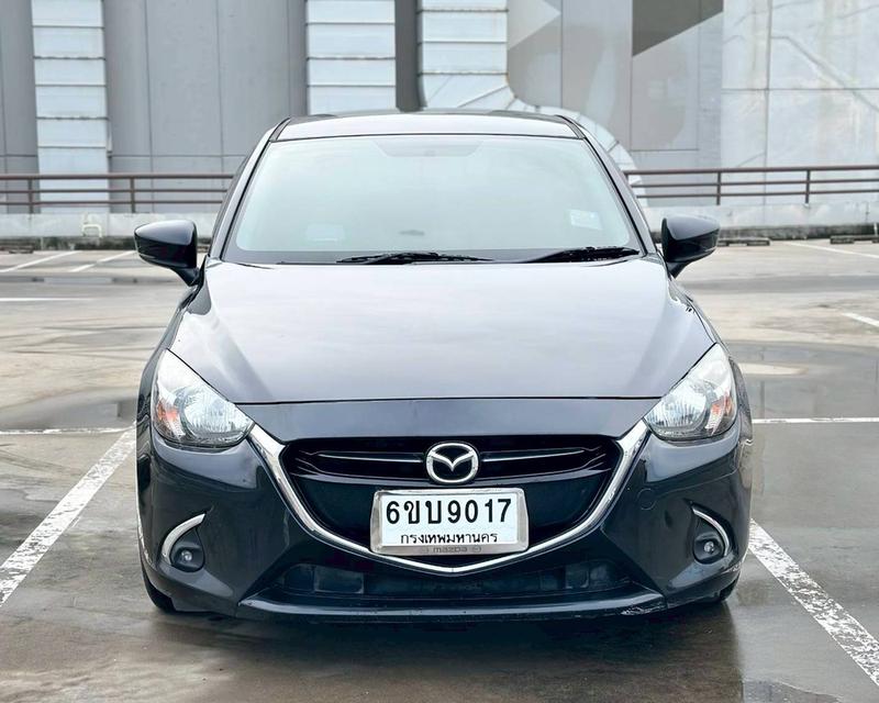 รหัสรถ QT9017 Mazda2 Skyactive 1.3 Sport High connect เกียร์ Auto สีดำ ปี2017 2