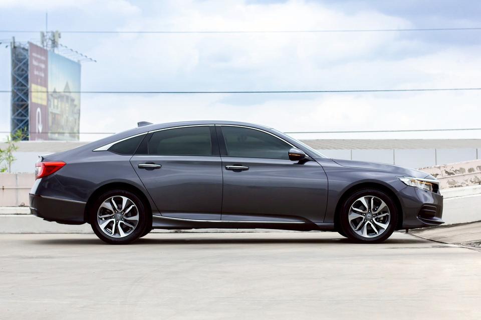 ขาย Honda Accord 1.5EL ปี19