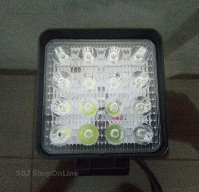 ไฟตกหมึก 4.2x4.2 นิ้ว 48 วัตต์ ไฟ 12-24 โวลท์ ให้แสงสีแดง รูปที่ 1
